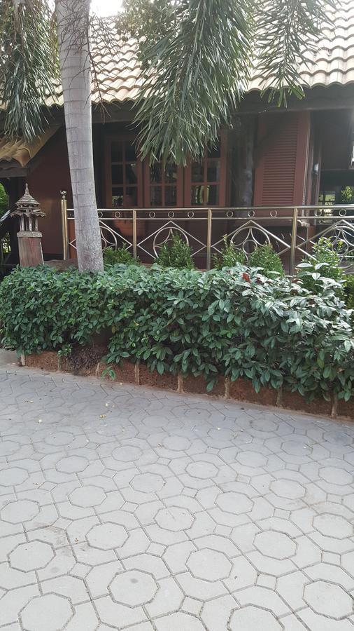 Ruean Mai Chai Khlong Amphawa Eksteriør billede