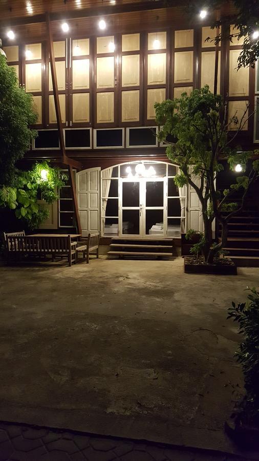 Ruean Mai Chai Khlong Amphawa Eksteriør billede
