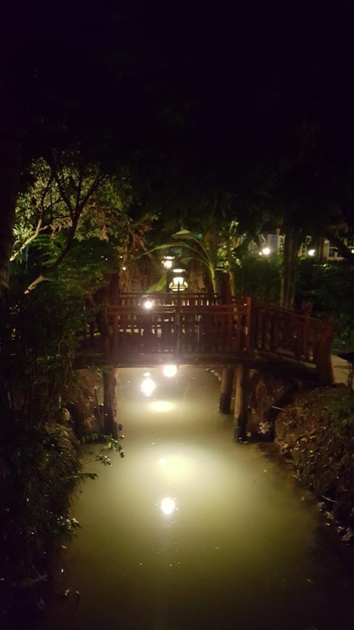 Ruean Mai Chai Khlong Amphawa Eksteriør billede