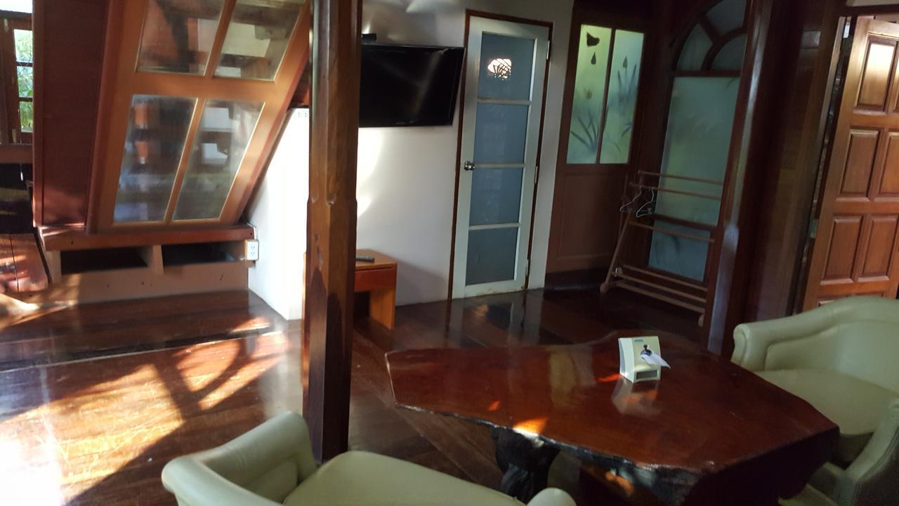 Ruean Mai Chai Khlong Amphawa Eksteriør billede