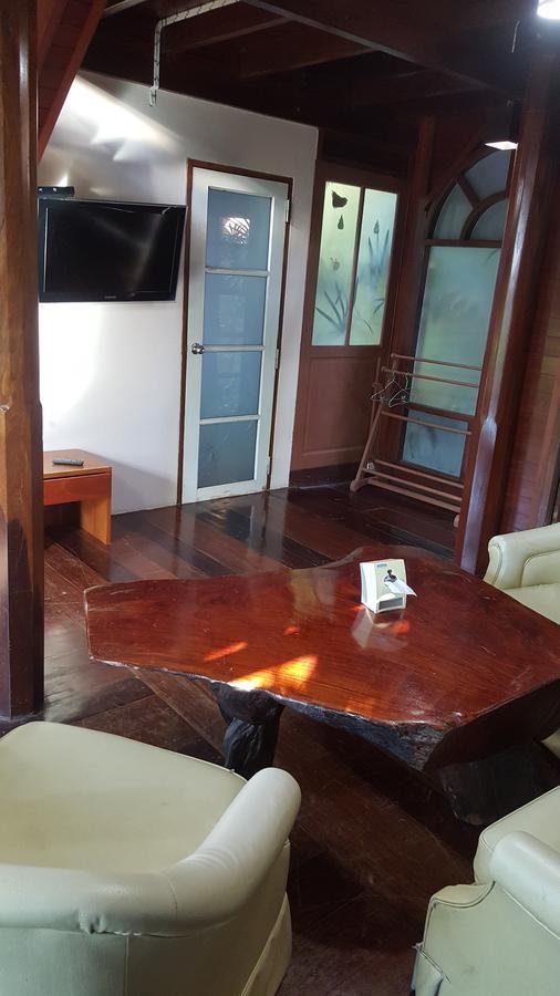 Ruean Mai Chai Khlong Amphawa Eksteriør billede